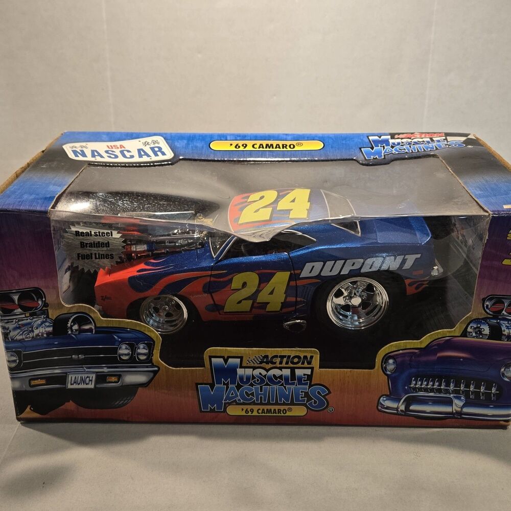 Jeff Gordon #24 DuPont 1969 Camaro Muscle Machines 1:24 NASCAR Action 2004